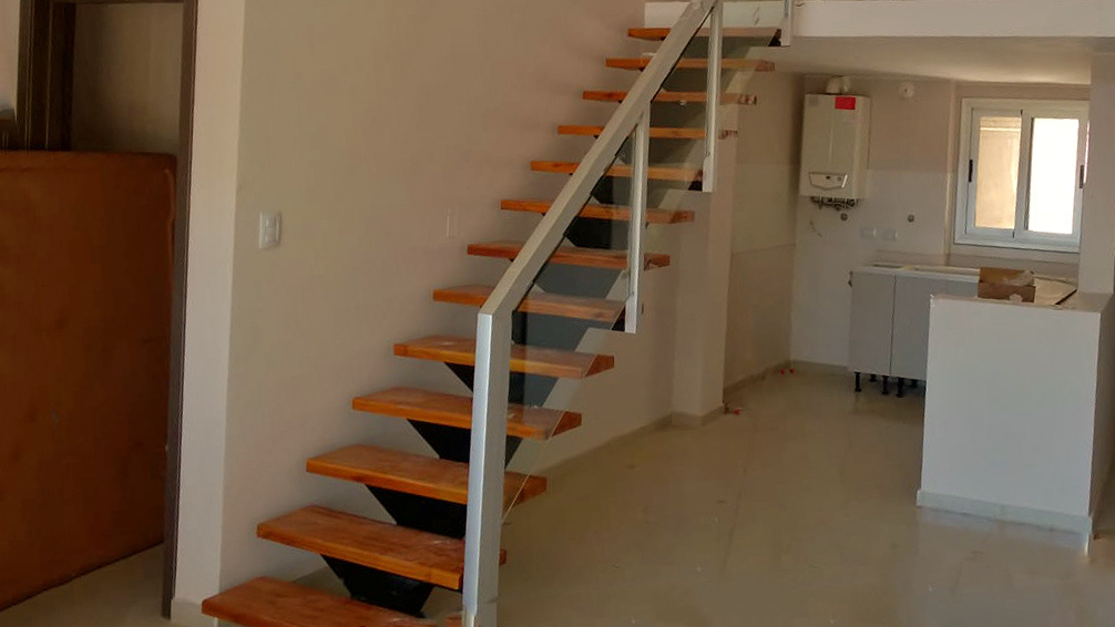 Baranda de aluminio anodizado natural